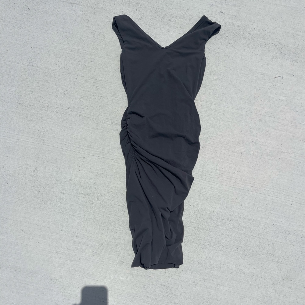 James Perse slim fit dress grey with ruching on sides